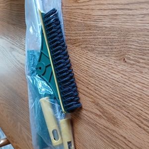 Adjustable cleaning Brush